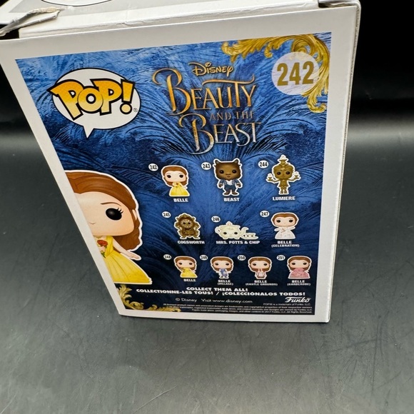 Funko Pop! Disney - Beauty and the Beast - Belle #242 - Picture 5 of 7